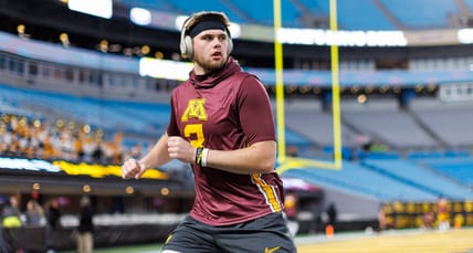 Drake Lindsey - Minnesota Gophers starting quarterback