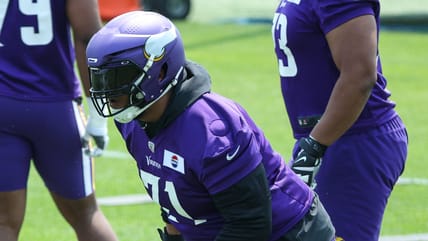 Christian Darrisaw, Minnesota Vikings