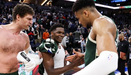 Anthony Edwards, Giannis Antetokounmpo - Milwaukee Bucks at Minnesota Timberwolves