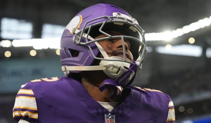 Isaiah Rodgers : Green Bay Packers at Minnesota Vikings