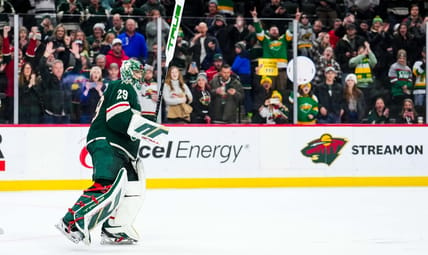 NHL: New York Islanders at Minnesota Wild