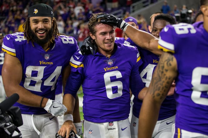 NFL: San Francisco 49ers at Minnesota Vikings