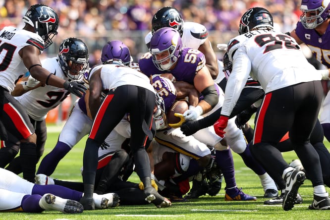 Garrett Bradbury, Minnesota Vikings