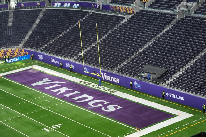 NFL: New York Jets at Minnesota Vikings / fubotv vs. hulu live tv