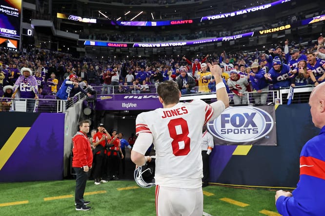 Daniel Jones - New York Giants at Minnesota Vikings
