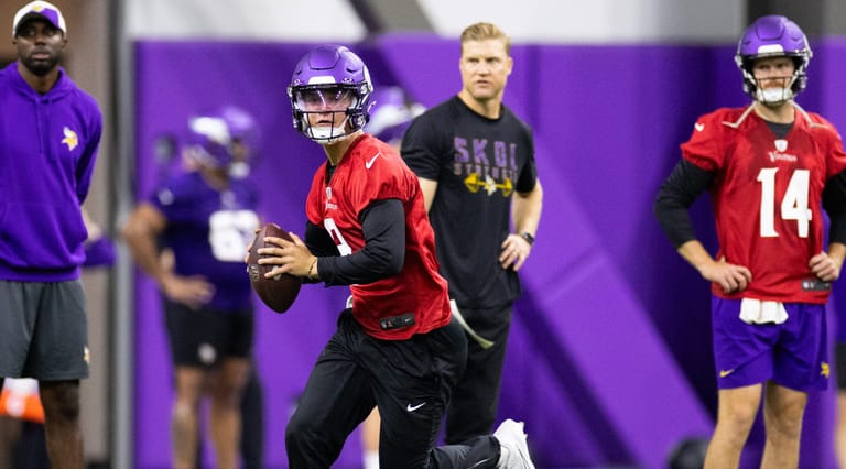 JJ McCarthy, Sam Darnold Minnesota Vikings