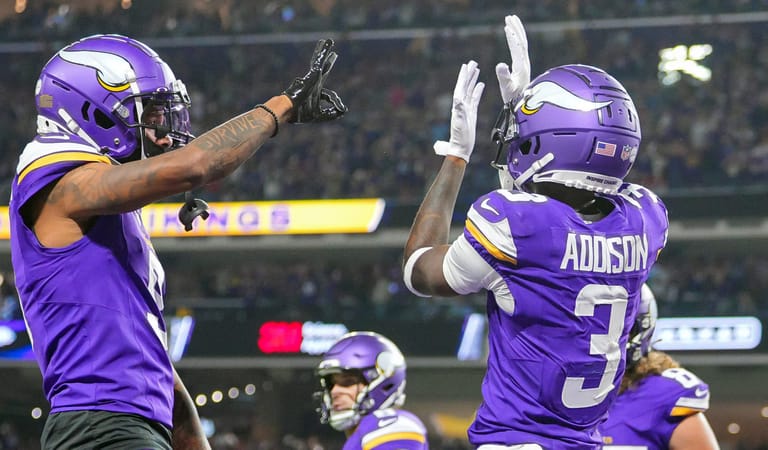NFL: San Francisco 49ers at Minnesota Vikings