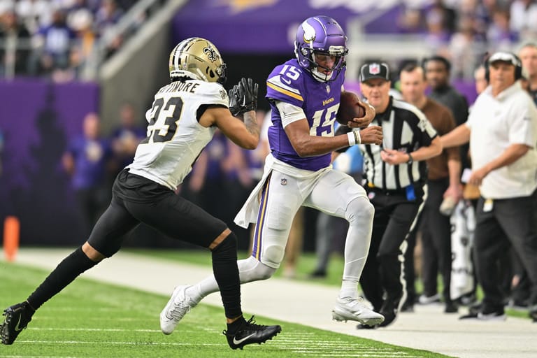 NFL: New Orleans Saints at Minnesota Vikings