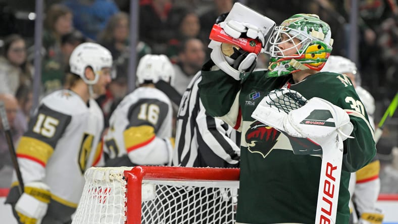 Jesper Wallstedt : Vegas Golden Knights at Minnesota Wild