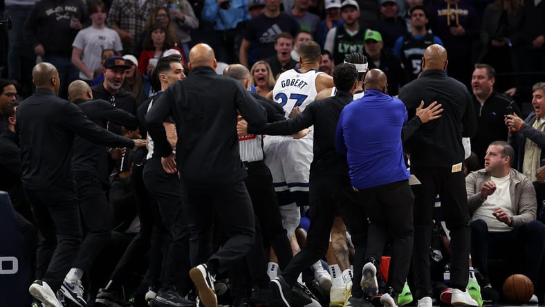 Detroit Pistons vs Minnesota Timberwolves fight