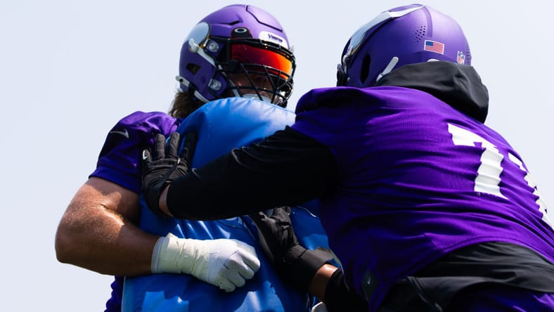 Christian Darrisaw - Minnesota Vikings