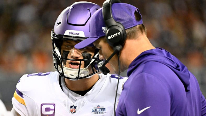 NFL: Minnesota Vikings at Chicago Bears