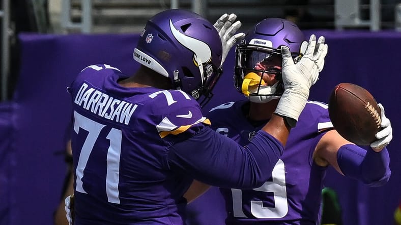 Christian Darrisaw, Minnesota Vikings