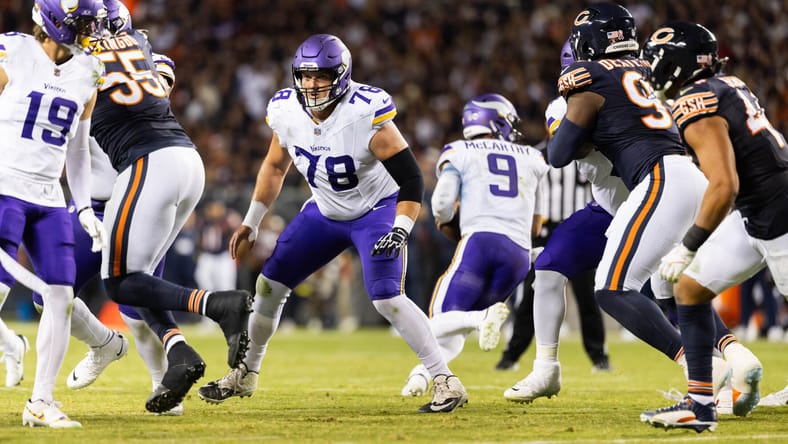 Ryan Kelly - Minnesota Vikings