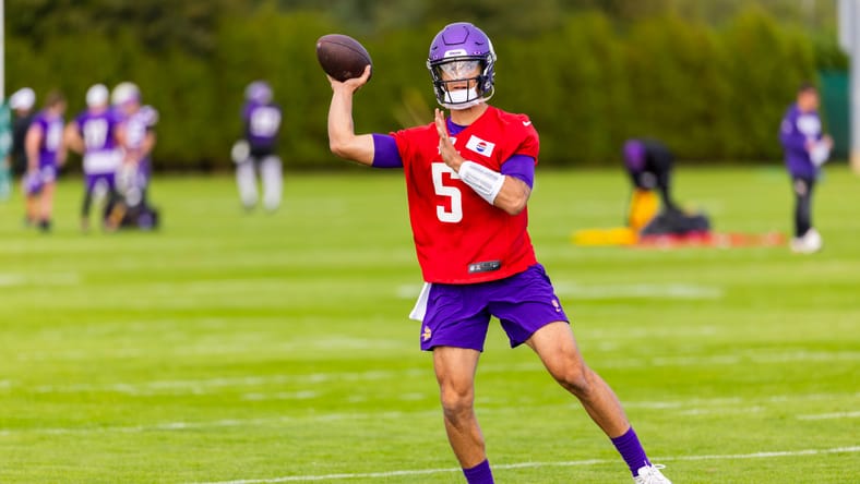 Desmond Ridder - Minnesota Vikings