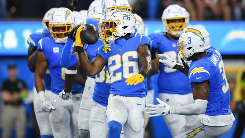 Asante Samuel Jr : Chicago Bears at Los Angeles Chargers