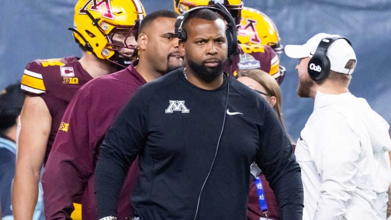 Former Minnesota Gophers running backs coach Jayden Everett