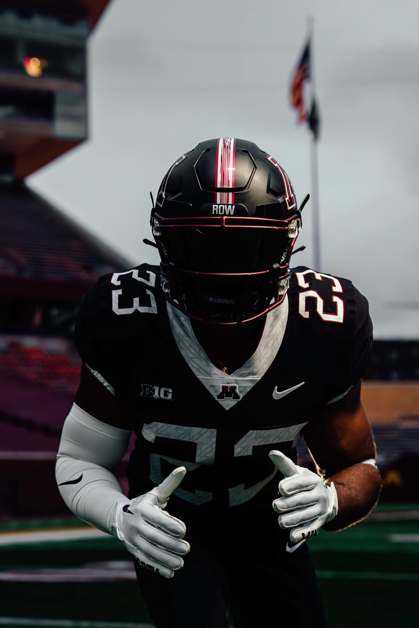 minnesota gophers football black uniforms dark mode 2023