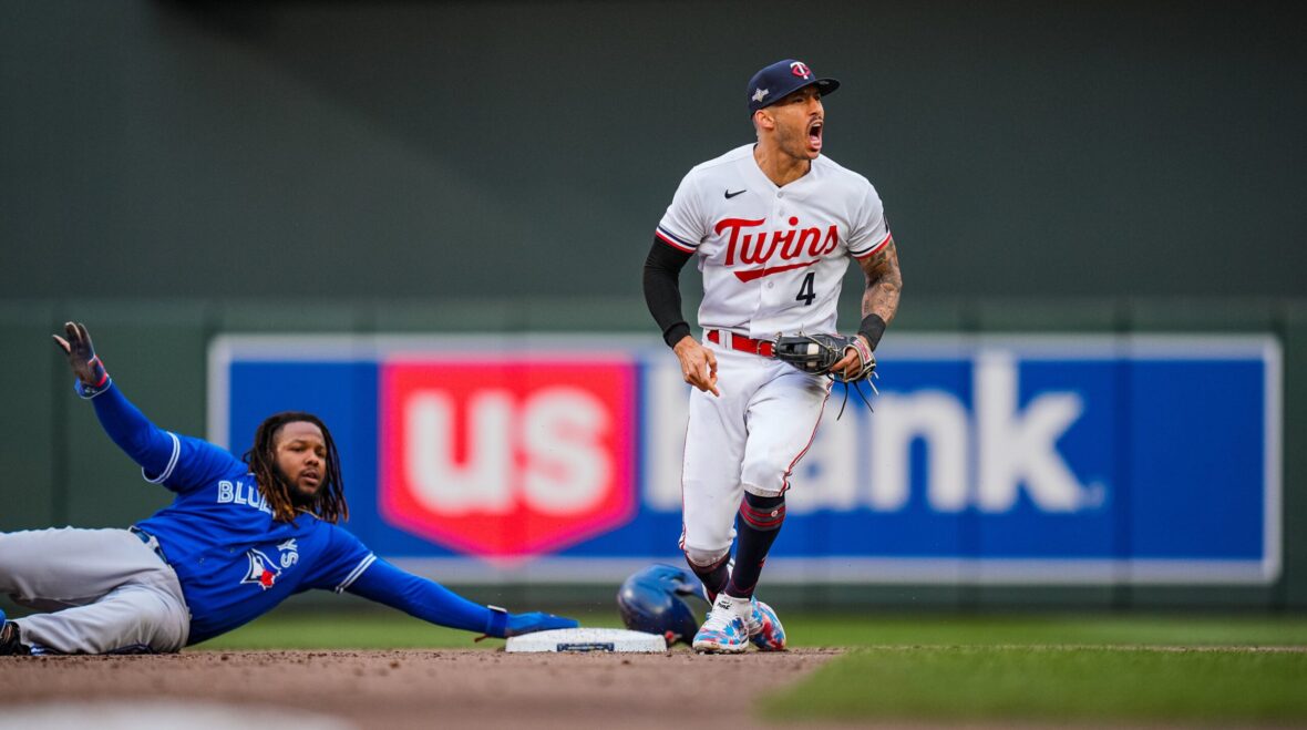 Target Field Crowd Noise "a Weapon" that Made Pickoff Play Possible vs