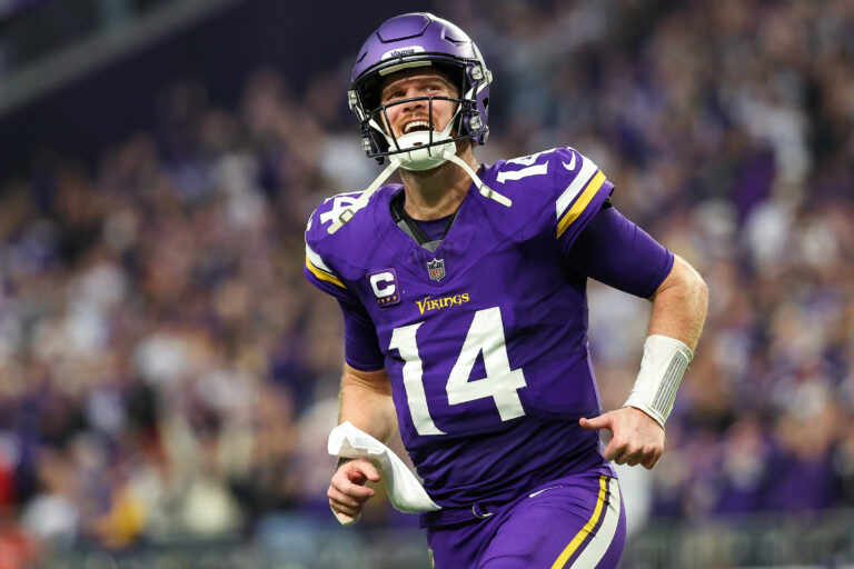 Sam Darnold : Atlanta Falcons at Minnesota Vikings