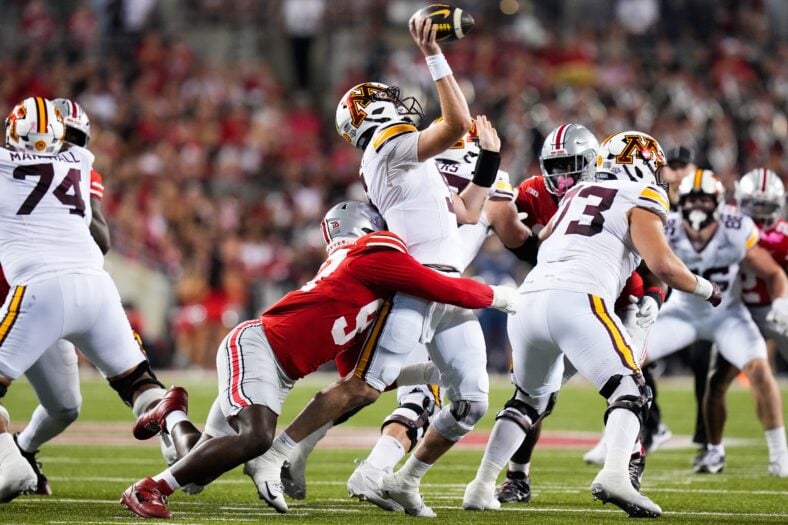 NCAA Football: Minnesota Gophers at Ohio State Buckeyes